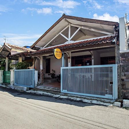 Spot On 91117 Sriwijaya Residence Syariah Bandung Exterior foto